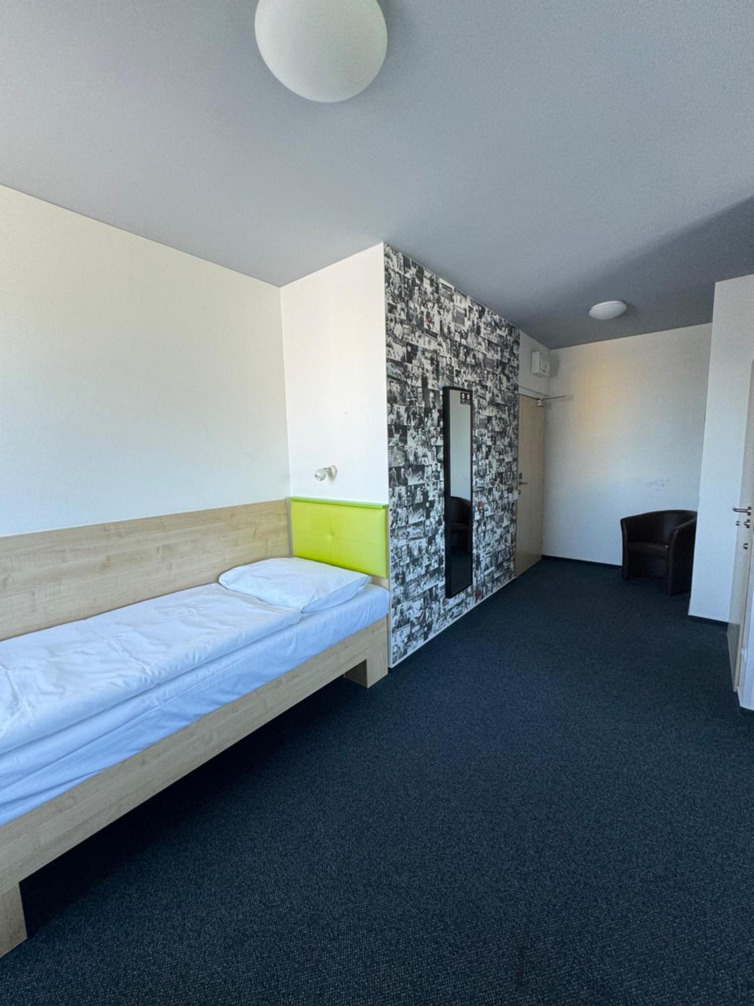 Sport Hotel Sletiste Kladno Dış mekan fotoğraf